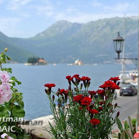 Apartment Waterline Perast Exterior foto